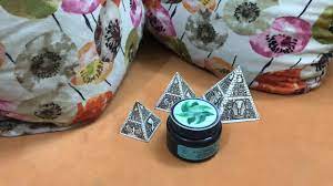 The Body Shop مقشر الشعر لتنظيف الشعر و فروة الرأس من ذ ا بد ي شوب Youtube