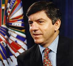Luis carlos galán, candidato a la presidencia de colombia asesinado en 1989, intentó modernizar los partidos políticos. Biografia De Cesar Gaviria Trujillo