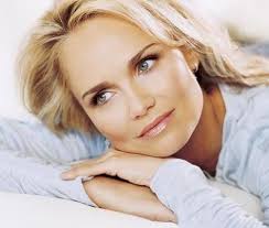 Kristin Chenoweth: I Don't Think Being Gay Is A Sin