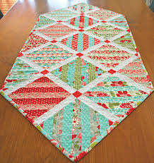 Layer Cake Squares Shine In This Charming Runner Quilting Digest Quilted Table Runners Patterns Table Topper Patterns Table Runner Pattern