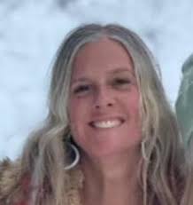 If anyone has seen this man or little girl please contact the Honolulu  Police department at 808.529.3111 or Detective Monma at 808.723.3609. My  daughter is Shaniya Pittman the little girl in this