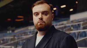 La desternillante reacción de Ibai cuando le pillan cantando la canción de  Shakira contra Piqué