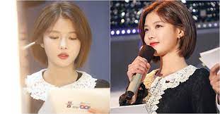 배우 김유정이 단발 머리로 변신했다.김유정은 4일 자신의 인스타그램에 금요일이라는 짧은 글과 함께 근황사진을 게재했다.사진 속 김유정은 단발머리로 변신해 셔츠를 입고 있는 모습. ìµœê·¼ ì°°ë–¡ ë‹¨ë°œë¡œ ë‹¨ì•„ç¾Ž ìž¥ì°©í•œ ê¹€ìœ ì • Snsfeed ì œíœ´ì½˜í…ì¸  ì œê³µ ì‹¤ì‹œê°„ í•«ì´ìŠˆ
