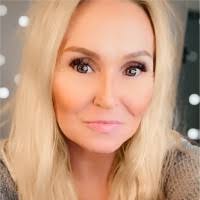 100+ "Katie J." profiles