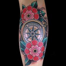 Drag To Resize Traditional Tattoo Traditional Compass Tattoo Traditional Tattoo Flowers