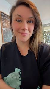 Taking walk-ins today until 4/5pm 📲