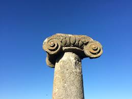 Terasa colonadelor este o bomba sinistra unde bagi un mic sub rat, mai vezi niste cultura.este definitoriu pentru judetul constanta. 5 Locuri De Vizitat La Nord De ConstanÈ›a RecomandÄƒri De La Kinder Trips