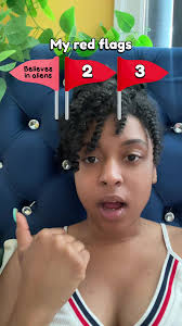 👀What do you think my red flags are? #fyp #brittanymirabile #redflags  #naturalhair