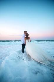 Wedding Dress Photos You Should Make Wedding Forward Beach Wedding Photos Wedding Pictures Beach Wedding