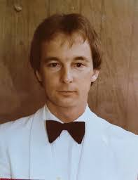 Robert Locklin's Instagram, Twitter & Facebook