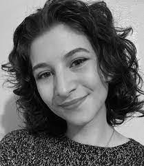 Lori Dang's Instagram, Twitter & Facebook