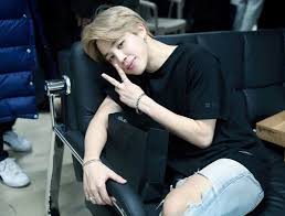 Akun twitter (seluruh member bts berbagi 1 keluarga: Biodata Jimin Bts Profile Lengkap 1001 Fakta Foto Dan Tanda Tangan Jimin Seleb Squad