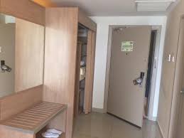 Located in tambun at the foot of a limestone hill and surrounded by greenery, lost world offers classic rooms with direct access to the lost world of tambun theme park and complimentary use of the lost world hot springs. Classical Room Picture Of Lost World Hotel Ipoh Tripadvisor