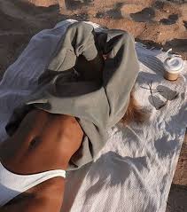 Star Souls On Instagram 1 Make A List Of Things That Make You Happy 2 Make A List Of Things You Do Ever Summer Aesthetic Summer Photos Summer Pictures