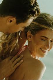 Mens Beach Engagement Photo Outfit Ideas