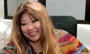 Malaysians Must Know The Truth Of Siti Kasim S Middle Finger And Degree Mills