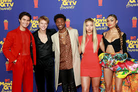 Mtv carries on with a separate segment of the awards show on monday night at 9 p.m. V9i1rgbvqyuqom