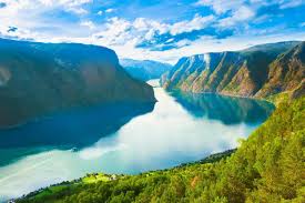 Norway, officially the kingdom of norway, is a nordic country in northern europe whose mainland territory comprises the western and northern. De 12 X Mooiste Nationale Parken Van Noorwegen Onze Favorieten