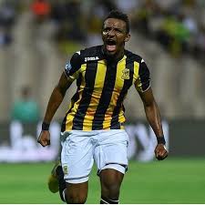 كشفت الفحوص الطبية التي أجراها حسان تمبكتي لاعب نادي الشباب ومنتخب السعودية، عن تفاصيل إصابته والمدة التي يحتاجها للعلاج. ØµØ­ÙÙØ© Ø§ÙÙØ±ÙÙ Auf Twitter Ø§ÙÙØ§Ø¹Ø¨ ÙØ¹ØªØ² ØªÙØ¨ÙØªÙ ØªÙÙÙ Ø¹Ø±Ø¶ÙÙ ÙÙ ÙØ§Ø¯Ù Ø§ÙØ§ÙÙÙ Ù Ø§ÙÙÙØ­Ø§Ø¡ ÙÙØ¶Ù Ø¹Ø±Ø¶ Ø§ÙÙÙØ­Ø§Ø¡ ÙØ³ÙØªÙ Ø§ÙØ¥Ø¹ÙØ§Ù Ø§ÙØ±Ø³ÙÙ Ø¹Ù Ø§ÙØµÙÙØ© ÙØ³Ø§Ø¡ Ø§ÙÙÙÙ