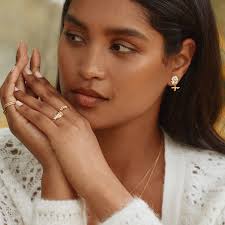 Garden Gathering Bracelet with Itsy Bitsy Bee