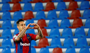 Laliga santander / speeldag 38. 3 3 Bei Levante Barca Verpasst Sprung Auf Platz Eins Kicker