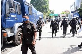 Spacex plans to send 2 tourists around moon in 2018. Sri Lanka Smile You Re At The Best Wordpress Com Site Ever Page 194