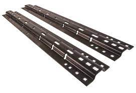 It fits tight in the curt universal bed rails i. Husky Towing 30686 Fifth Wheel Trailer Hitch Universal Base Rails