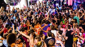 Daybreaker is a social movement that gets people together for dancing during the morning hours. General Assembly Co Founders Reunite To Support The Arts Inc Com