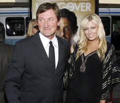 This link is to an external site. Paulina Gretzky On Set Photos Could Upset Father Wayne Gretzky The Christian Post