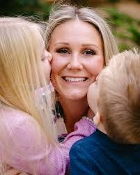 Deborah Wynter's Instagram, Twitter & Facebook