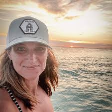 Megan Marsh's Instagram, Twitter & Facebook