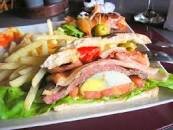 Resultado de imagen para "anthony bourdain" "chivito uruguayo"