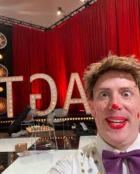 Tonight is the night! Papayaso has filled my living room with $900 worth of  loose hot dogs to serve as party snacks for the viewing party of his AGT  episode. Only problem