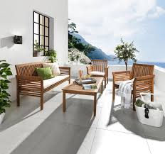 Zeitlose Gartenmobel Sessel Bank Und Tisch Fur Ihren Garten Gartenmobel Outdoor Dekorationen Gartenmobel Sets