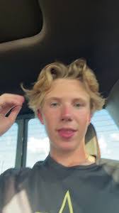 Sam Spruill's Instagram, Twitter & Facebook