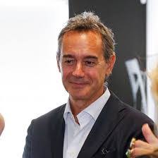 Daniel Kaner's Instagram, Twitter & Facebook