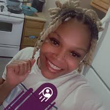 Briana-Riggs Profiles