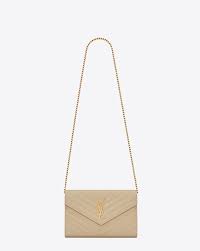 Saint Laurent Portefeuille Avec Chaine Monogramme Saint Laurent En Cuir Texture Grain De Poudre Matelasse Jaune Ysl Com Pochette Beige Sac Ysl Sac Beige