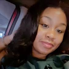 Is it illegal for a train to remain stationary for over 30 minutes?