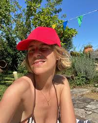 Leonor poeiras is a 39 year old portuguese tv personality born on 6th may, 1980 in lisbon, portugal. Leonor Poeiras Fala Sobre Represalias Apos Saida Da Tvi Quero Mesmo E Trabalhar Sem Limites