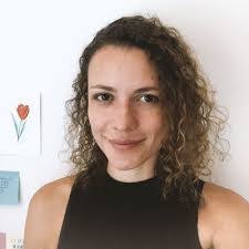 Elisa Roldan's Instagram, Twitter & Facebook