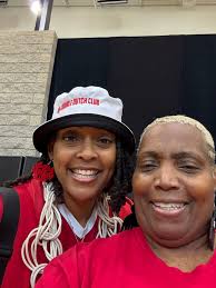 Let's give a huge 40+ Double Dutch Club welcome to four New members who  joined the movement last night at our Evergreen Park sub-club❤️🖤🤍  #WelcomeLadies#