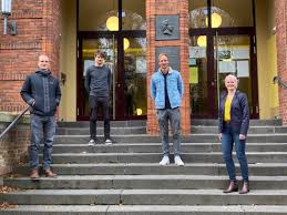 Hankarts ed sirunik email protected chpchaysnes! Ex Fussballbundesligaprofi Zu Gast Bei Der Jungenforderung Ein Besonderer Termin In Turbulenten Zeiten Herbartgymnasium
