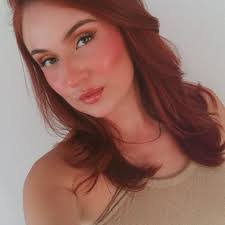 Brianna Crow's Instagram, Twitter & Facebook