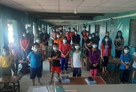 Ada proses transisi atau perubahan dari kebiasaan belajar di sekolah ke belajar di rumah. Sekolah Ditutup Pelajar Rumah Panjang Sadin Batang Igan Belajar Di Ruai Rumah Astro Awani