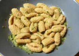 Potato dumplings in a light tomato cream sauce. Gnocchi Di Ceci Fatti In Casa Nella Cucina Di Carmen Autoproduciamo