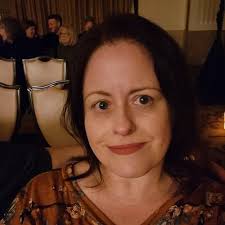 All these men thinking women want to be taken to fancy dinners…. We want  you 👏🏻 to take us 👏🏻 to a bookstore 👏🏻