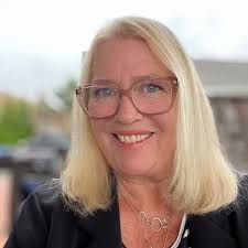 Hi, I'm looking for a job for my 21 year old son. He can work everyday  until college starts and then once it starts he is available Friday,  Saturday and Sunday. He