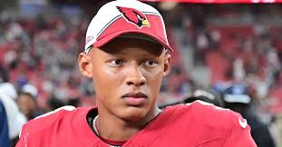 Hindi daw mahanap ni Cardinals QB Josh Dobbs ang sarili niyang jersey sa  team store. : r/nfl