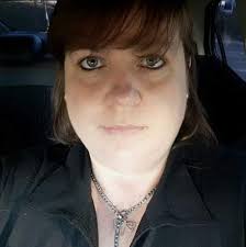 Hola. El que tiene una tracker la recomienda ? Pregunto x la correa bañada  en aceite